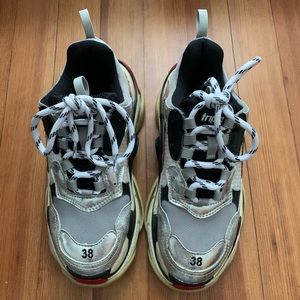 BALENCIAGA triple S sneaker